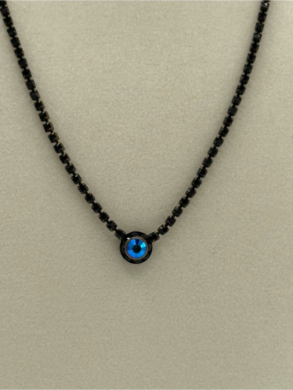 Retired SORRELLI 16" Necklace – Jet Black & Blue Crystal – Antique Brass